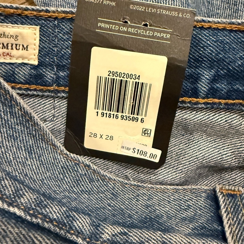 Levi's Women's Premium 501 Skinny 28x28 - Picture 5 of 6